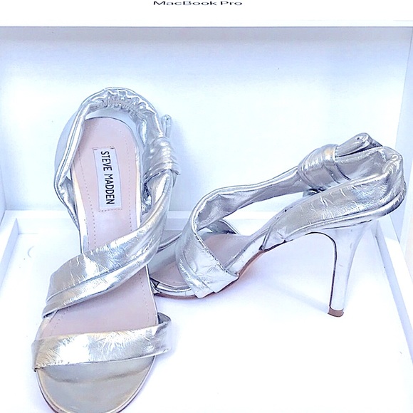 Steve Madden Shoes - My beautiful friend.     SILVER EVENING SANDALS